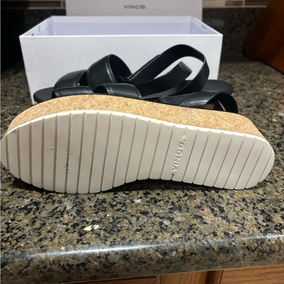 Vince Black Leather Platform Sandals NEW - Picture 6 of 8